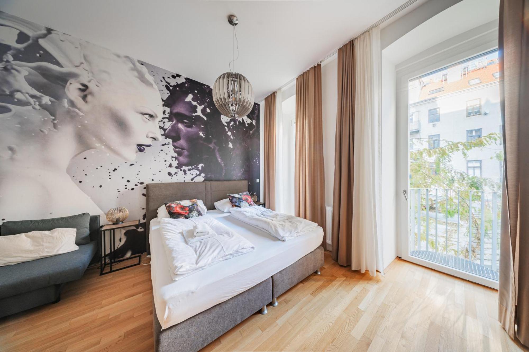 Stylish Nest For 4 Wenen